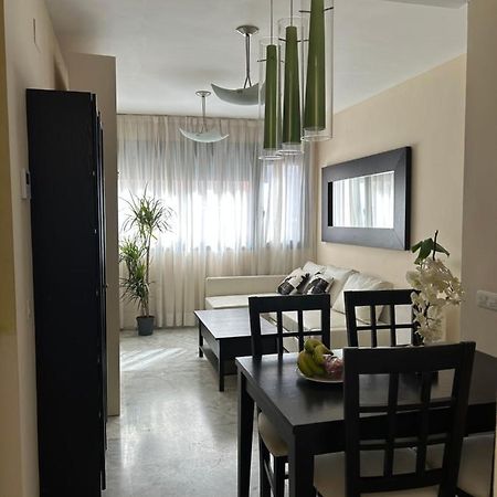 Atico Triana Con Piscina Privada Apartment Севиля Екстериор снимка